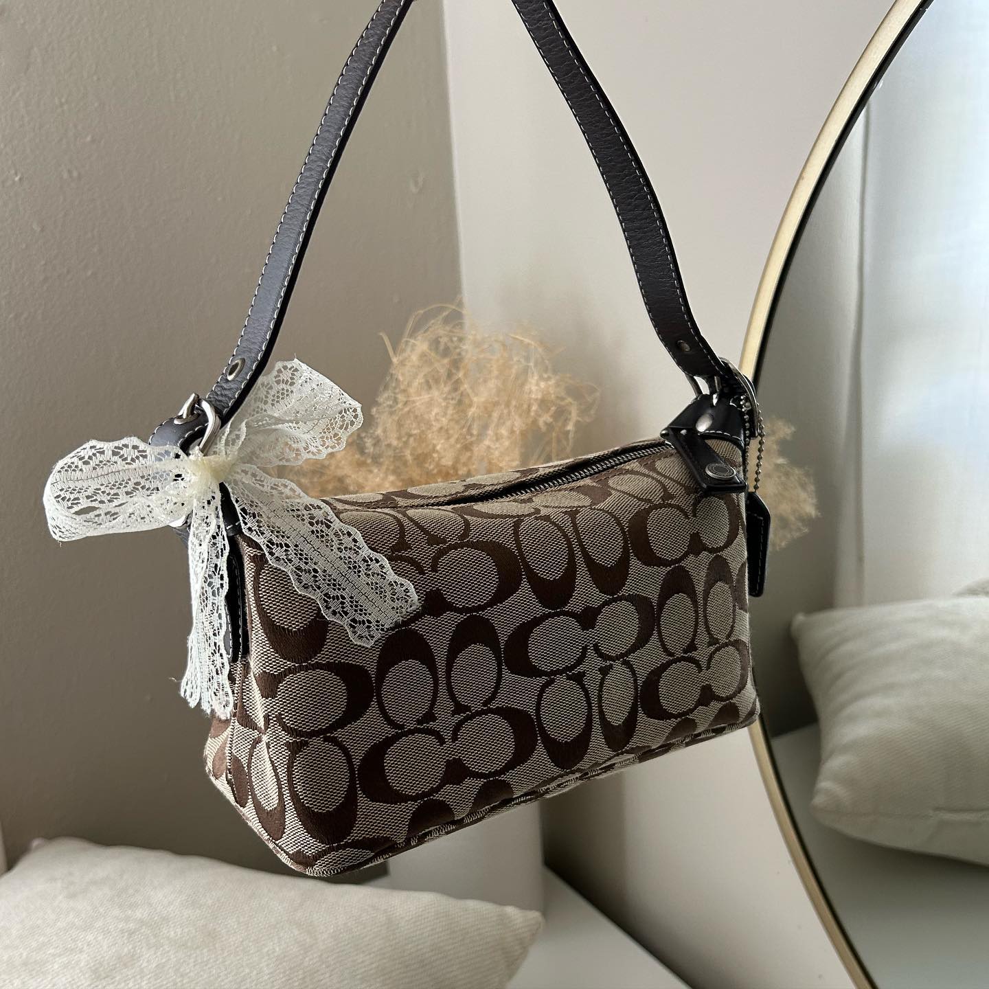 tan coach vintage bag 1