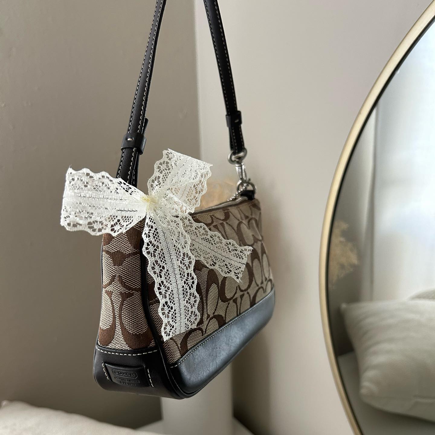 tan brown coach vintage bag