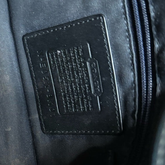 y2k coach east west black signature shoulder bag ๐