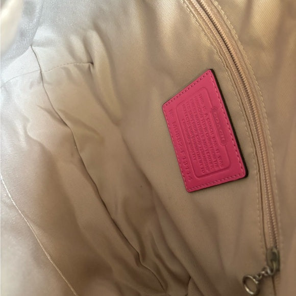 vintage coach soho hobo barbie pink siganture jacquard