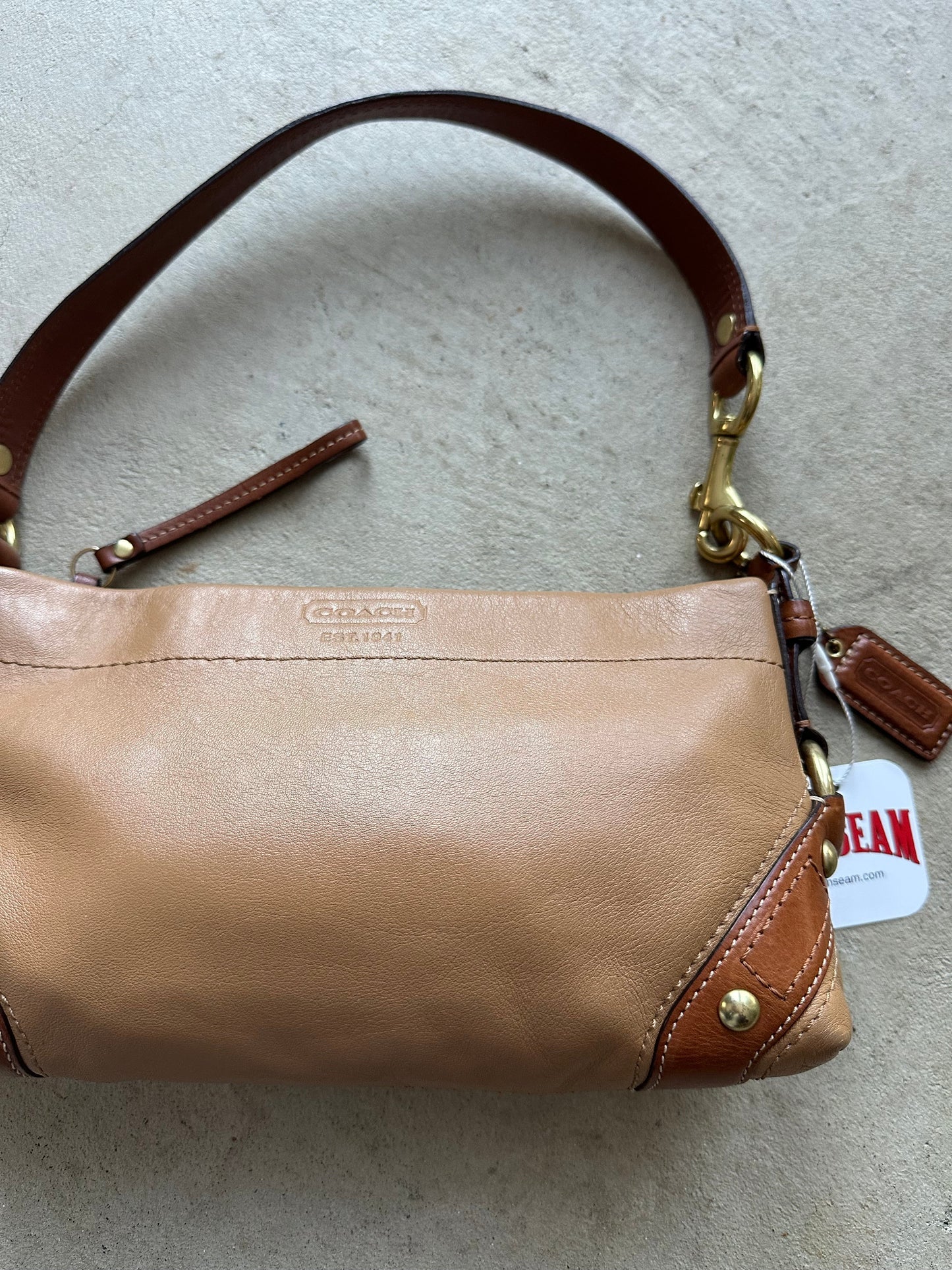 vintage y2k coach leather shoulder bag