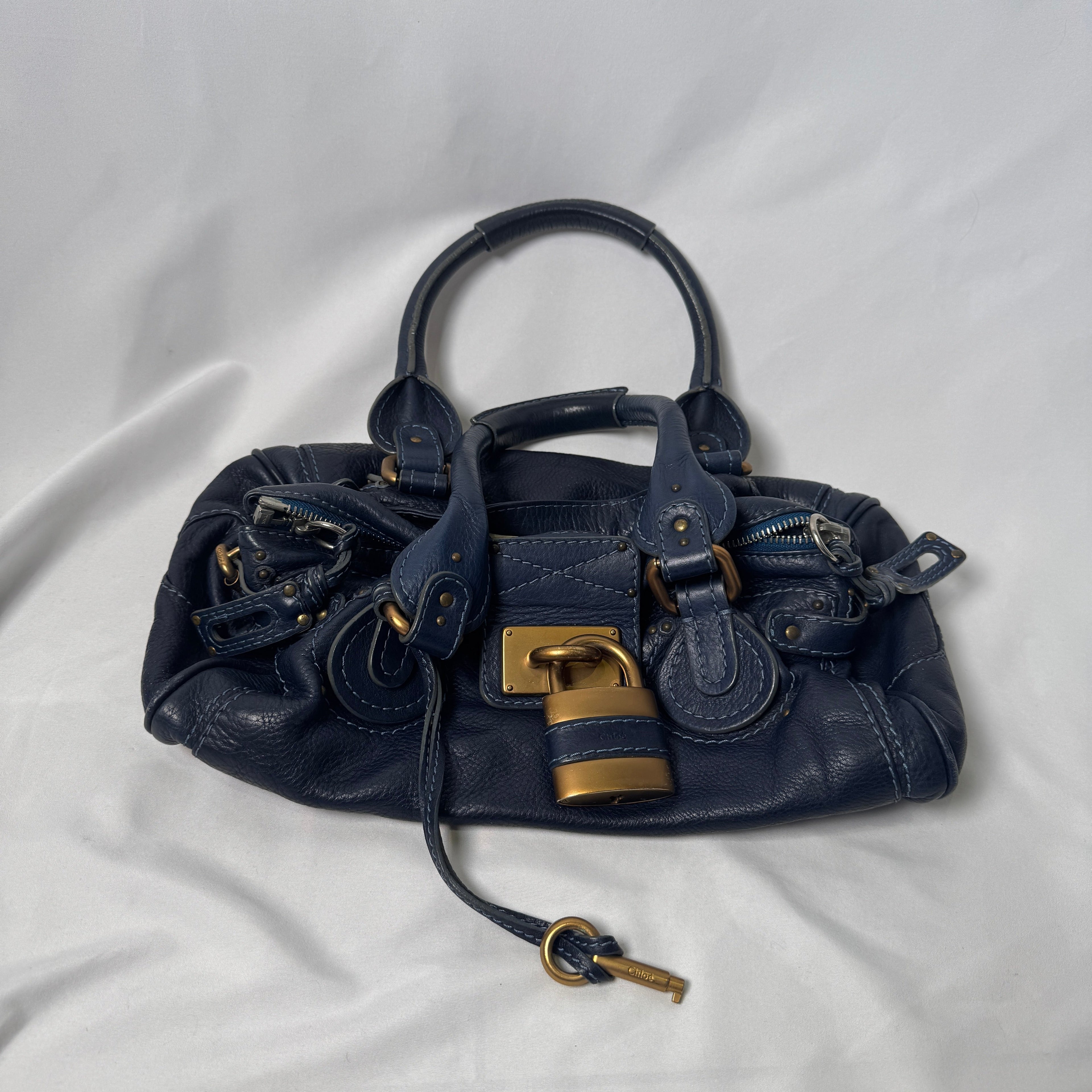 🔥 Pre-owned CHLOÉ 2005 navy paddington 🔥