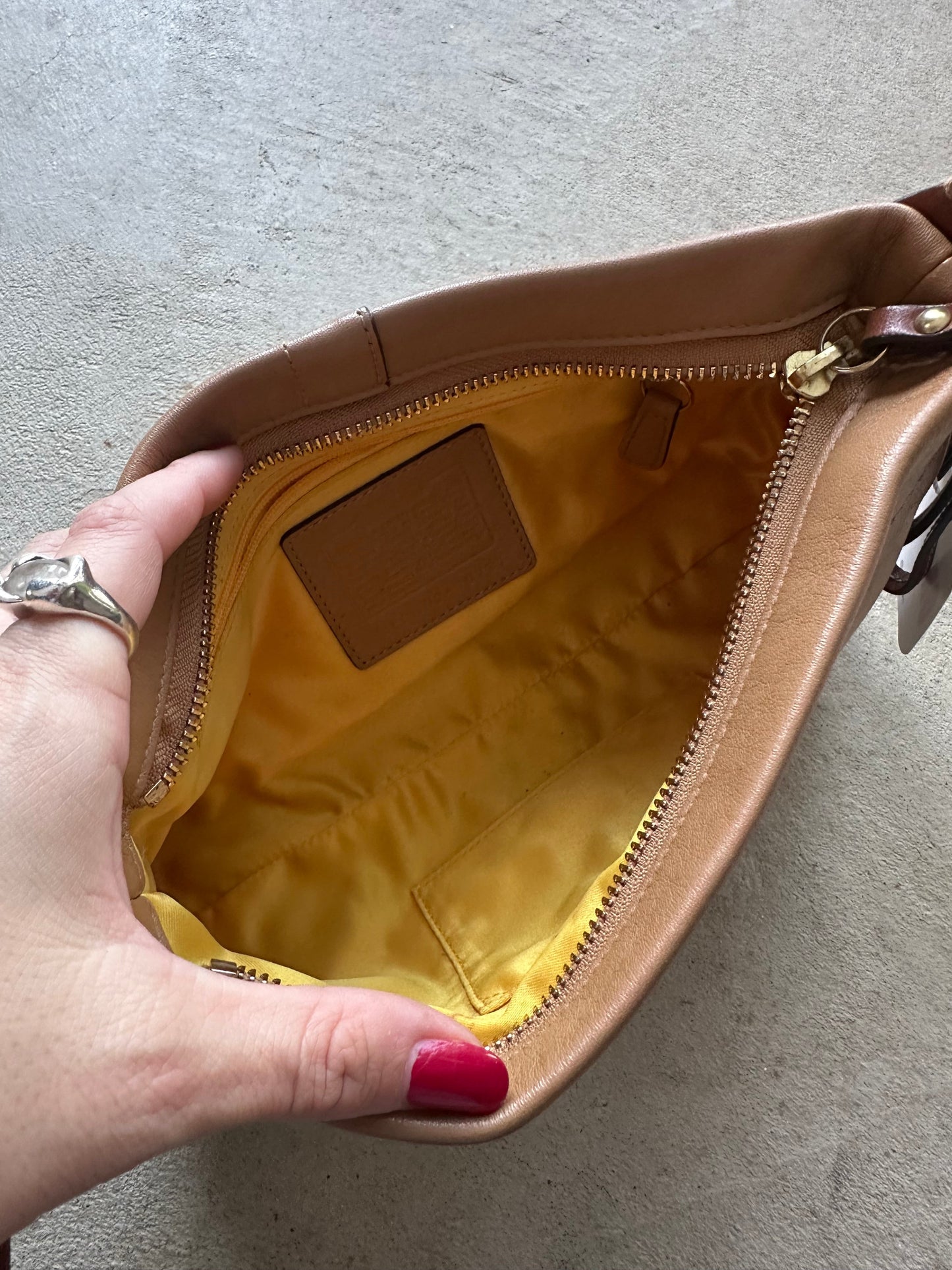 vintage y2k coach leather shoulder bag