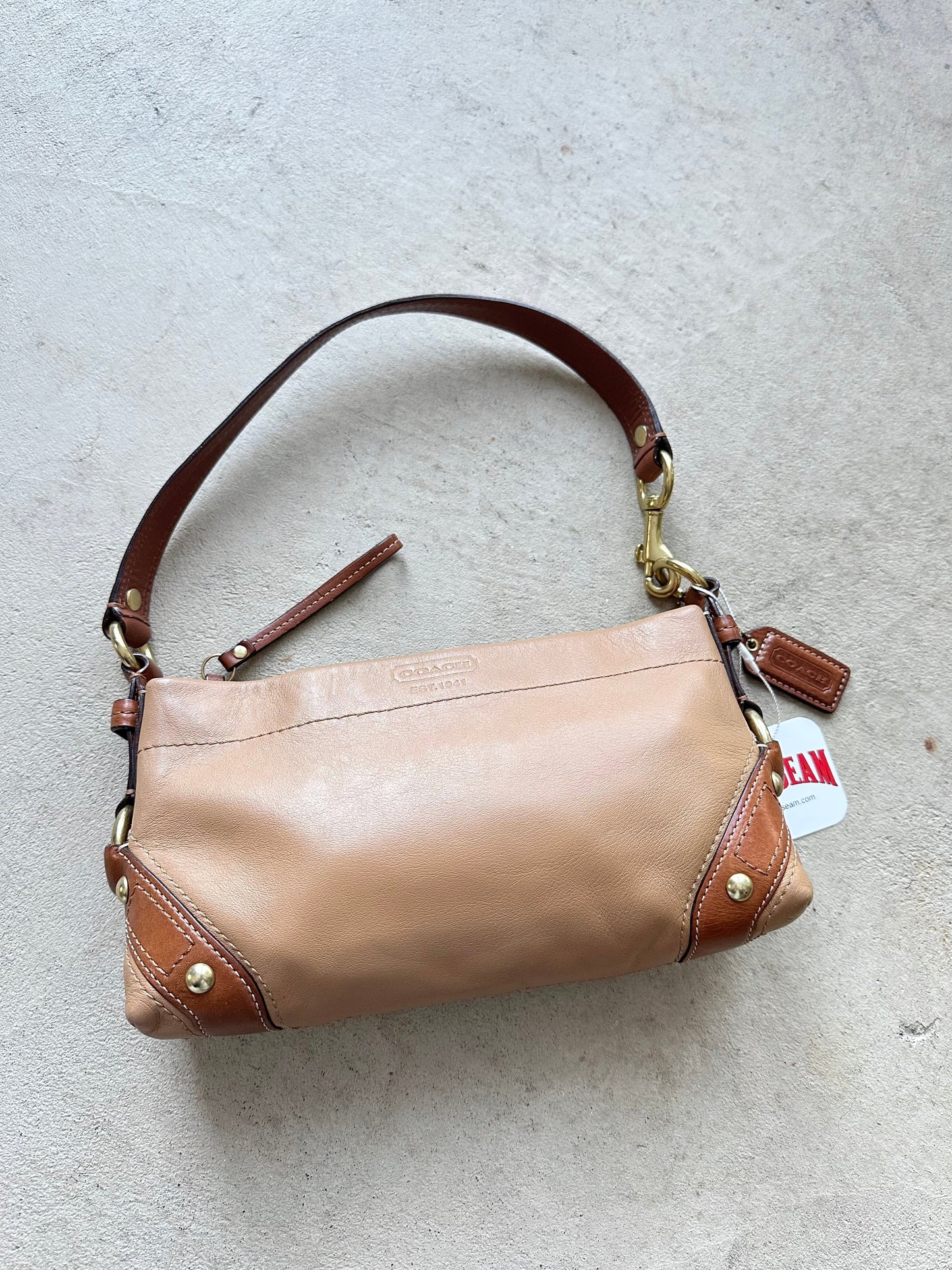 vintage y2k coach leather shoulder bag