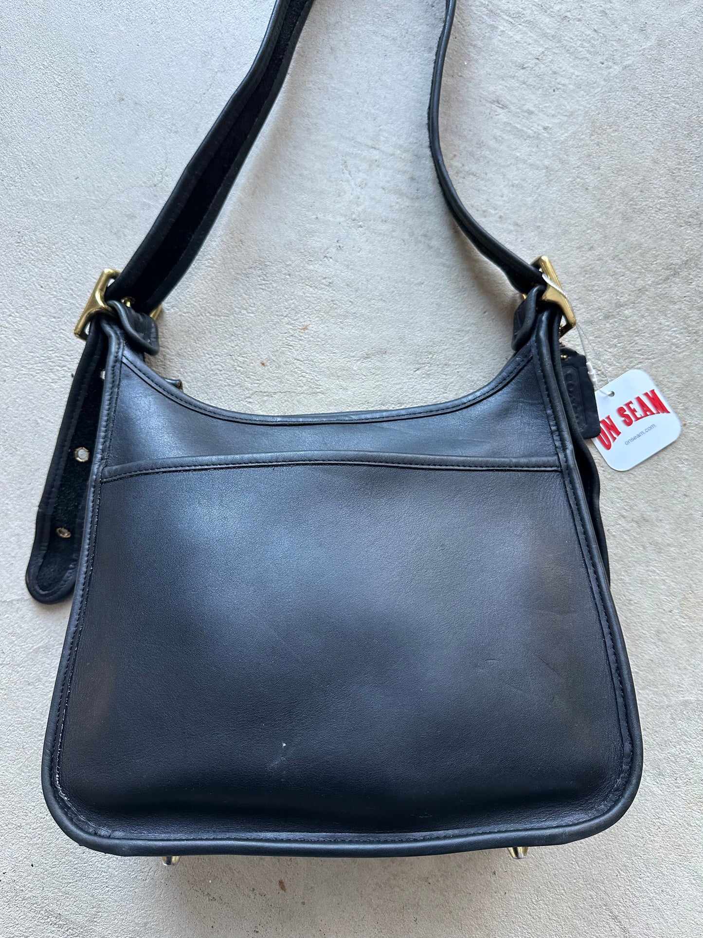 vintage coach ergo style black leather shoulder bag 9966