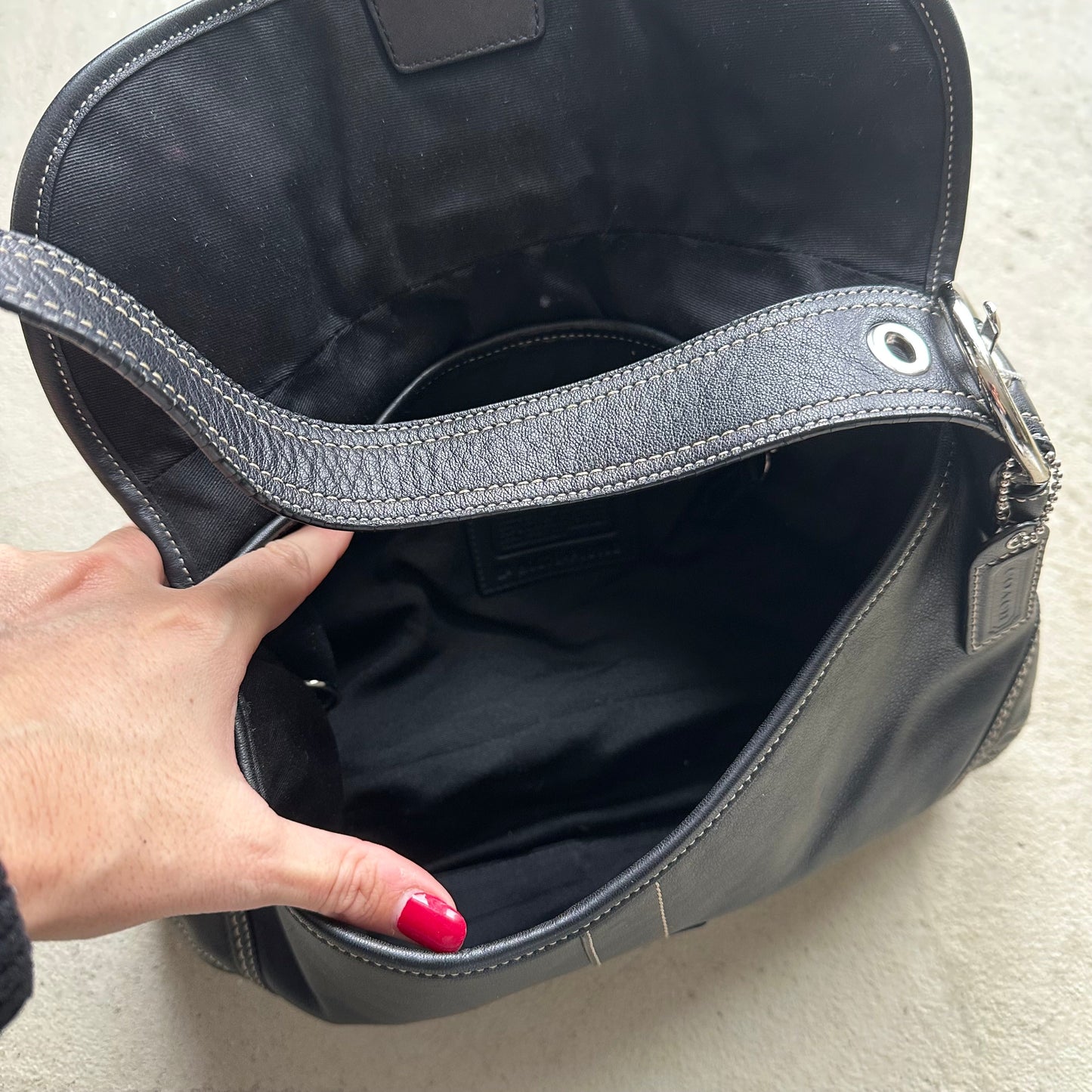 vintage y2k coach black leather soho shoulder bag 25