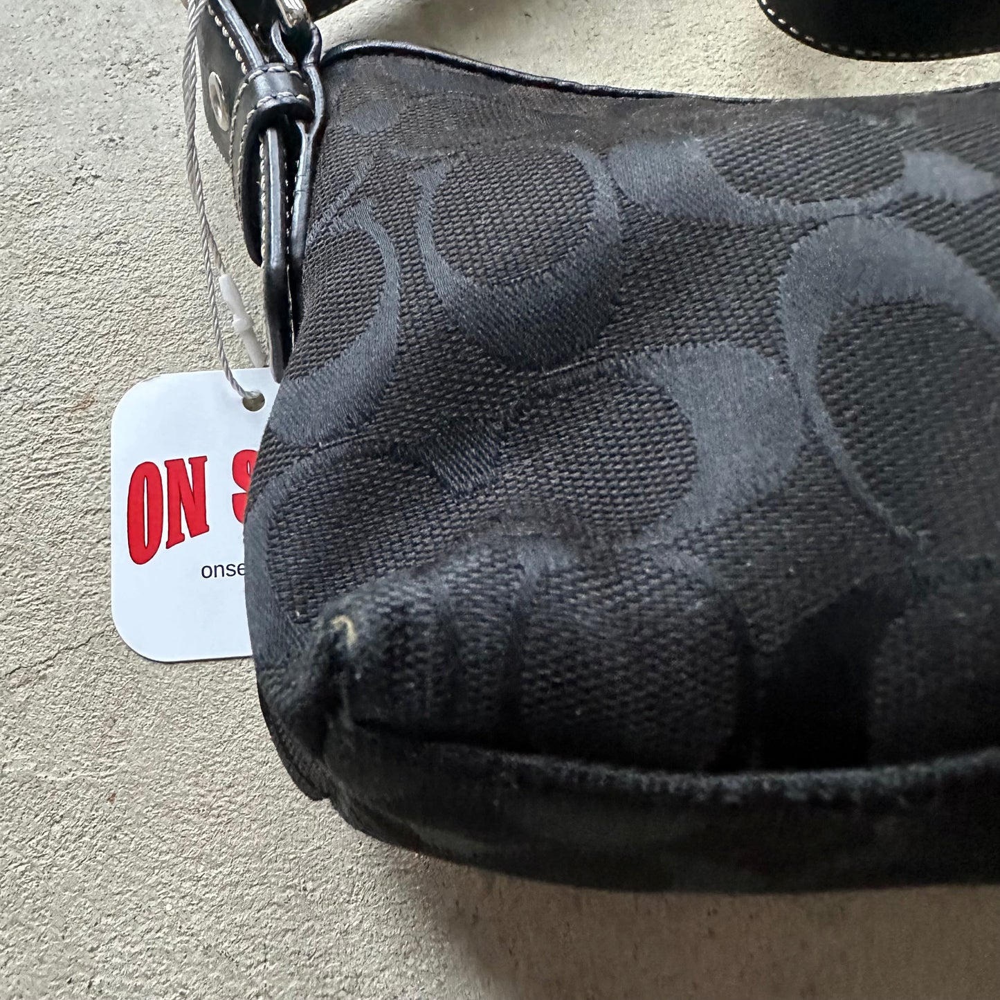 vintage y2k coach black baguette shoulder bag 4