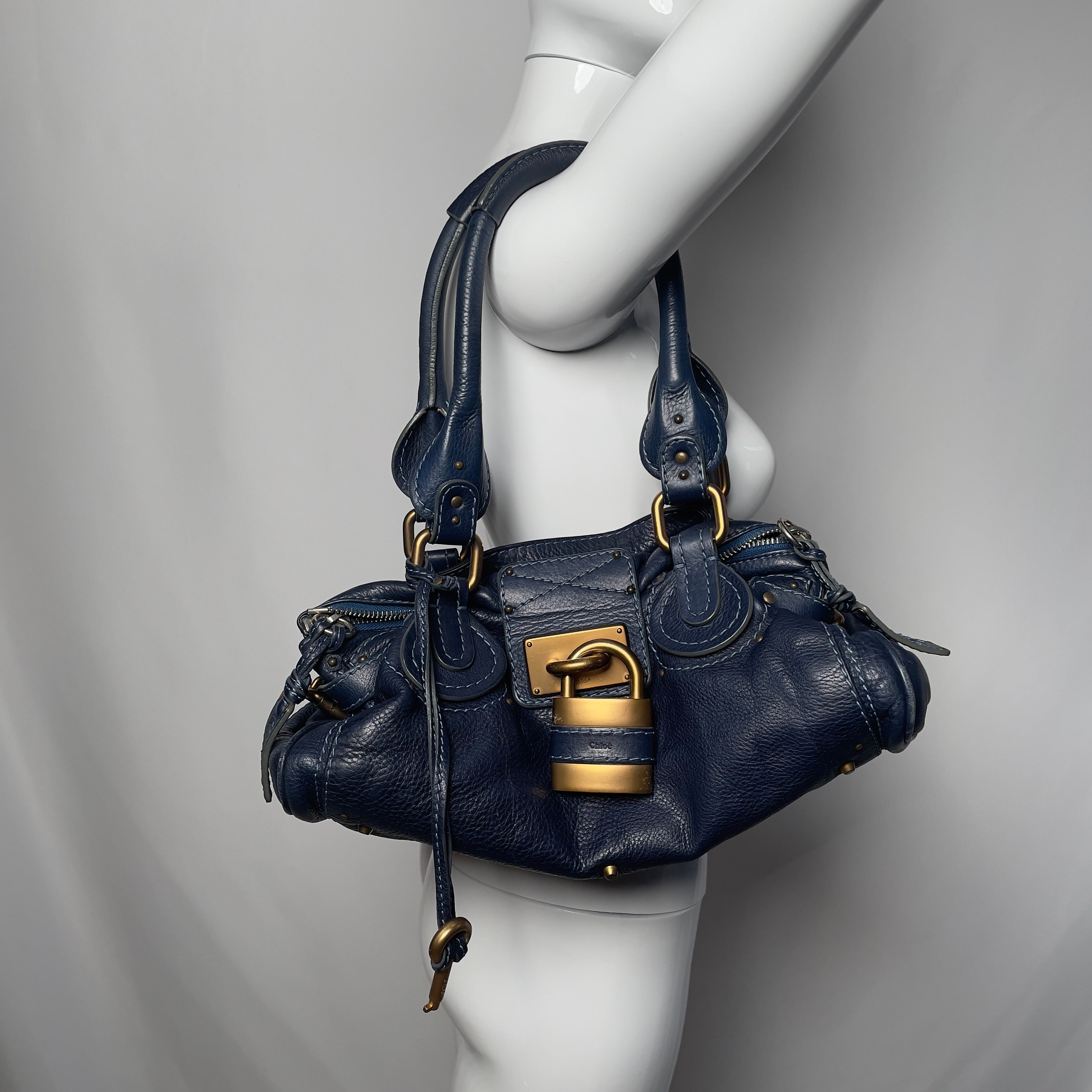 🔥 Pre-owned CHLOÉ 2005 navy paddington 🔥