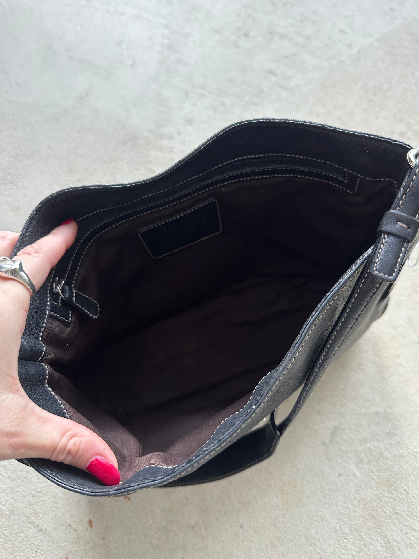 vintage y2k coach black leather shoulder bag 13