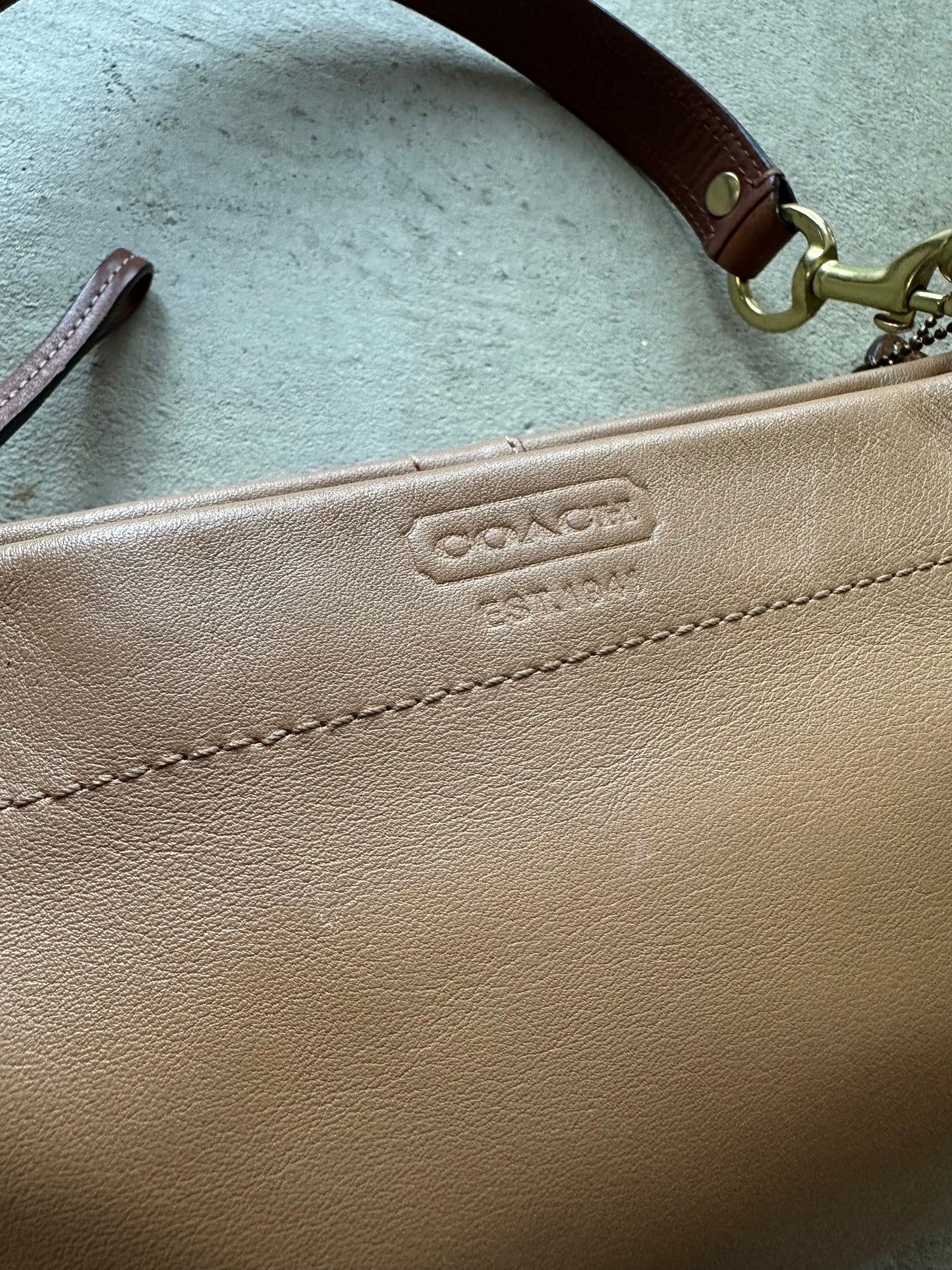 vintage y2k coach leather shoulder bag