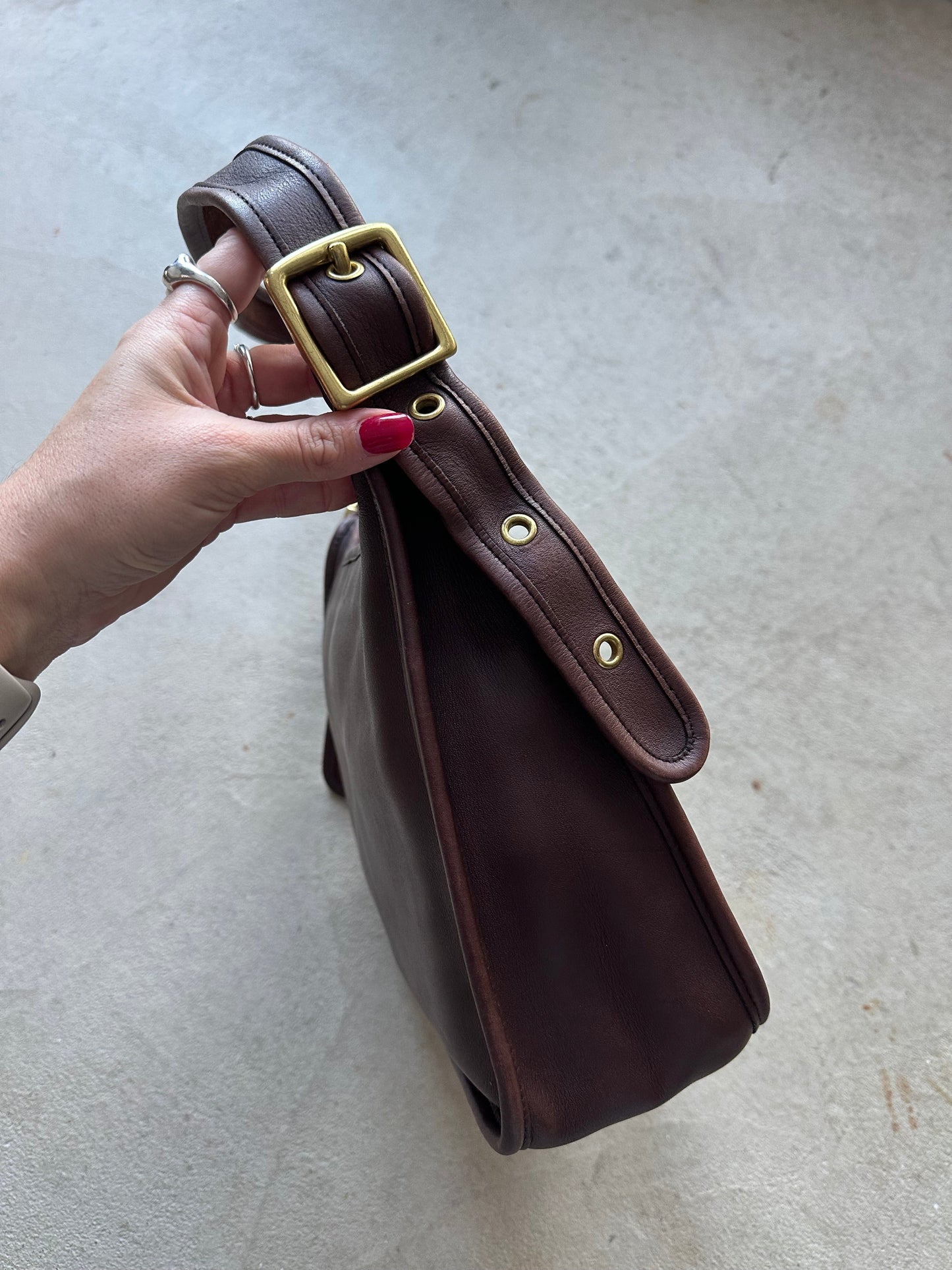 vintage coach ergo style black leather shoulder bag 9967