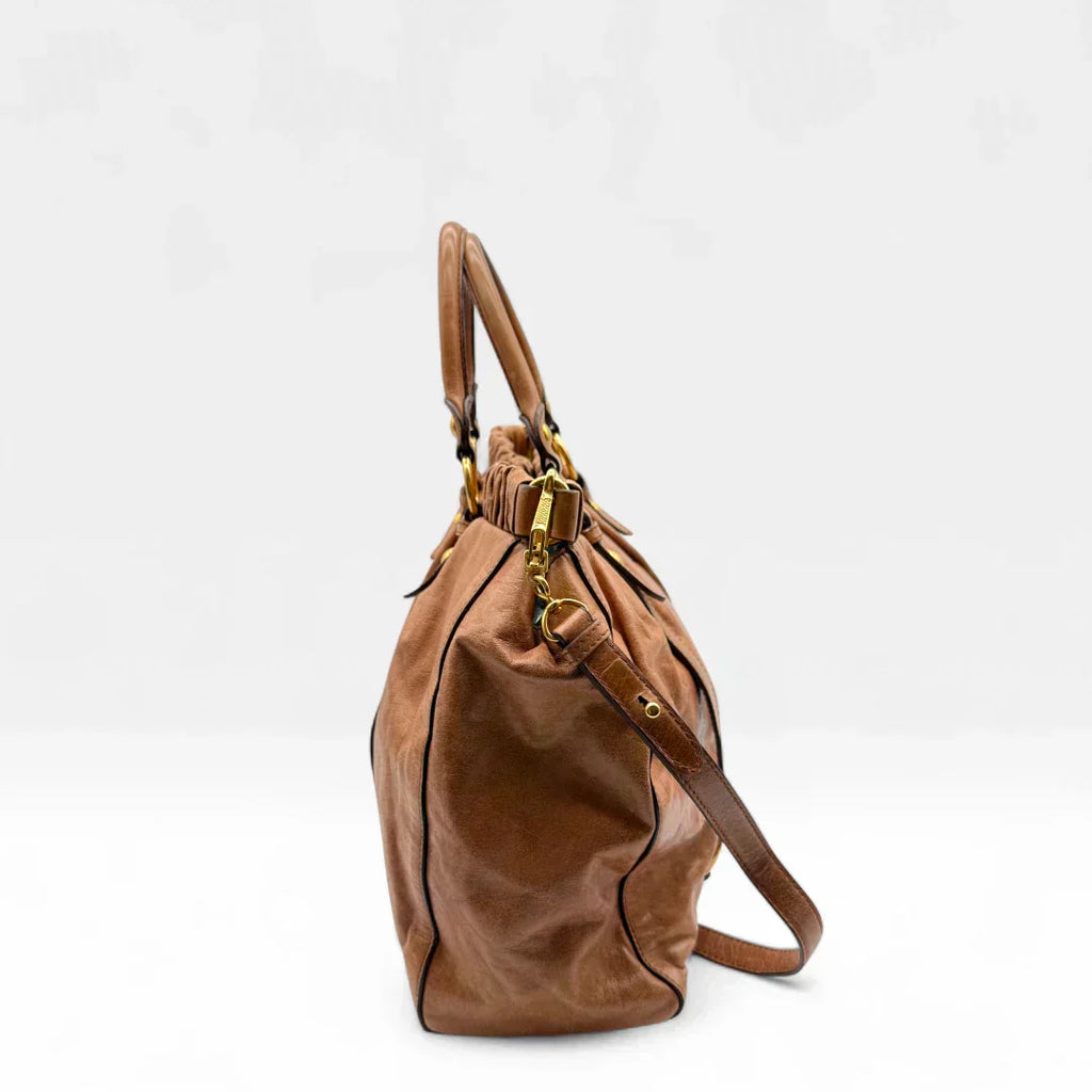 🔥 Pre-owned Miu Miu Handtasche Vitello Lux groß 🔥