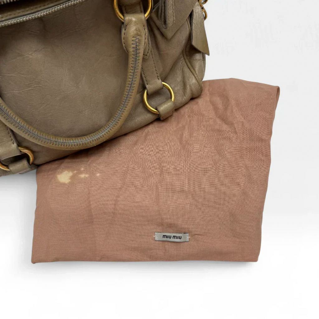 🔥 Pre-owned Miu Miu handbag Vitello Satchel small 🔥