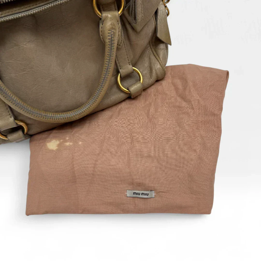 🔥 Pre-owned Miu Miu handbag Vitello Satchel small 🔥