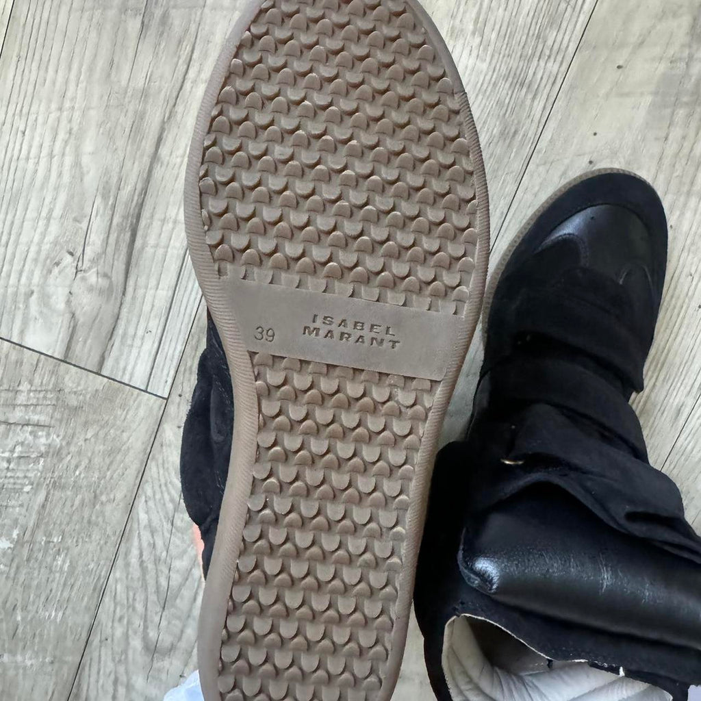 Isabel Marant Women's Black and Navy Trainers