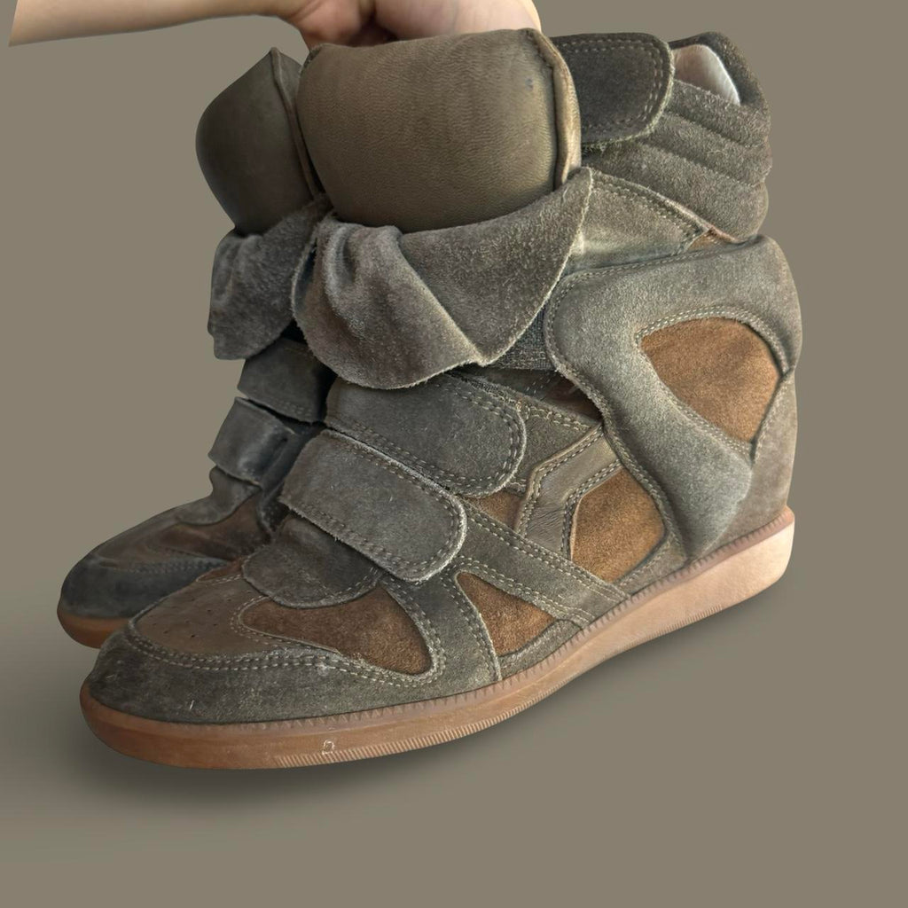 Authentic Isabel Marant Bekett Wedge Sneakers – Khaki Taupe Suede