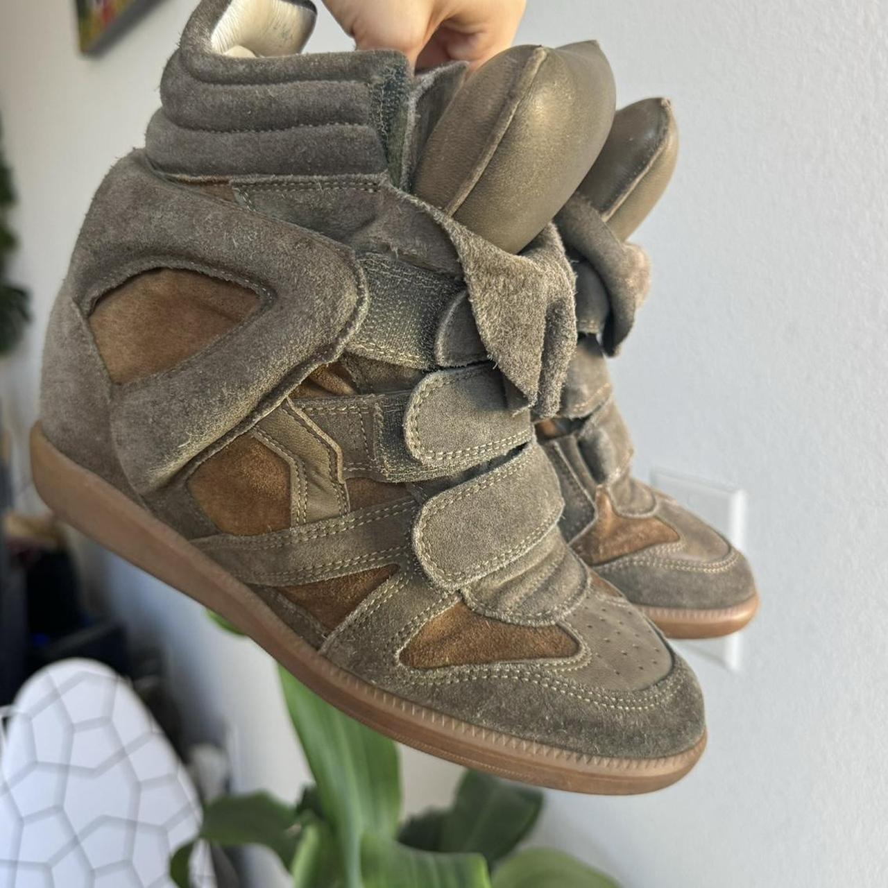 Authentic Isabel Marant Bekett Wedge Sneakers – Khaki Taupe Suede