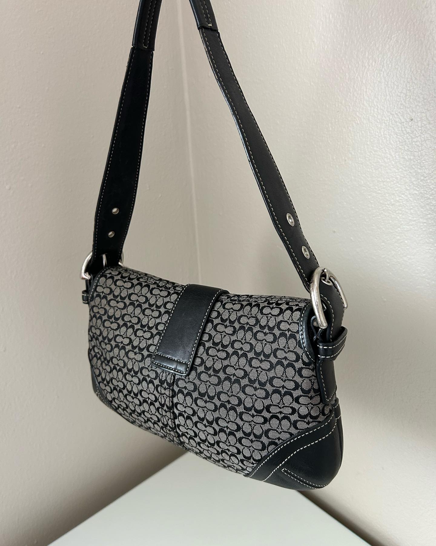 coach black and grey vintage bag 1