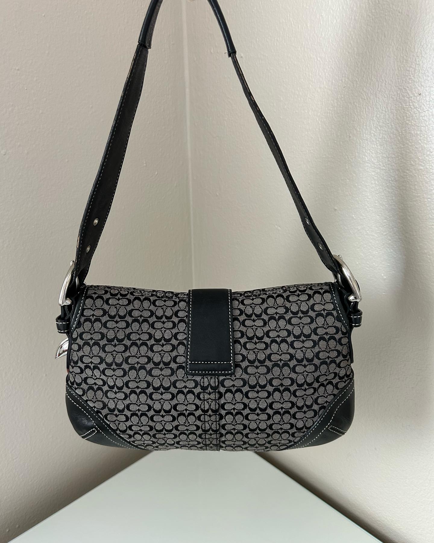 coach black and grey vintage bag 1