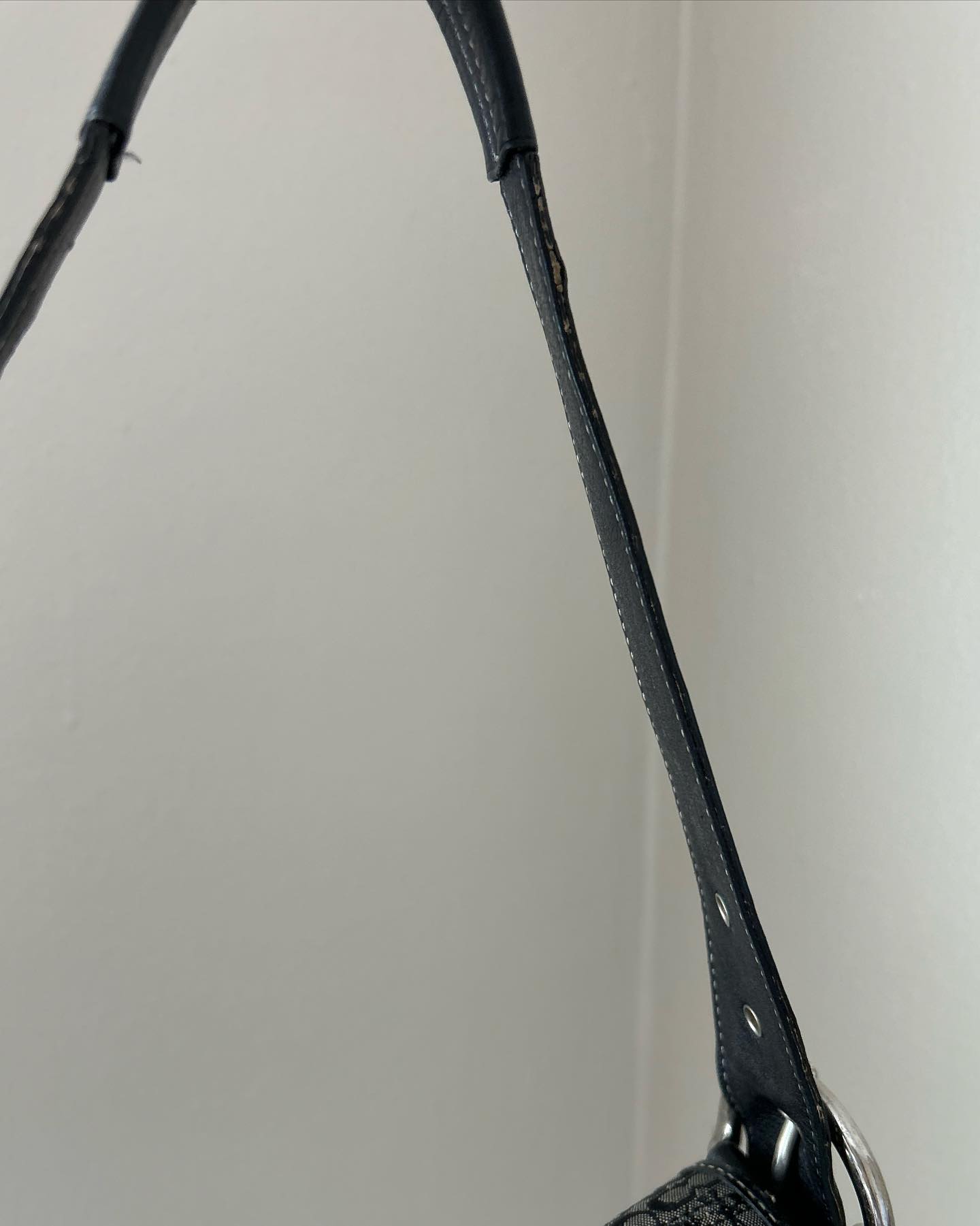 coach black and grey vintage bag 1