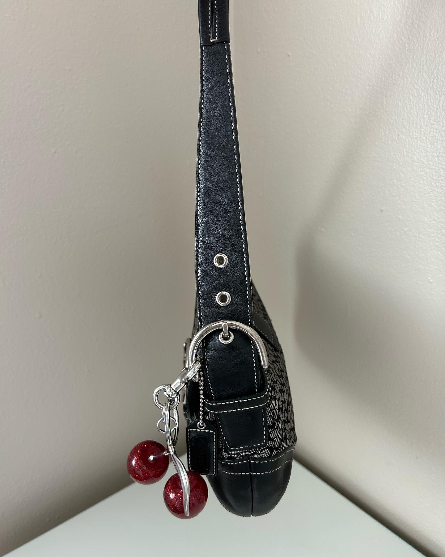 coach black and grey vintage bag 1