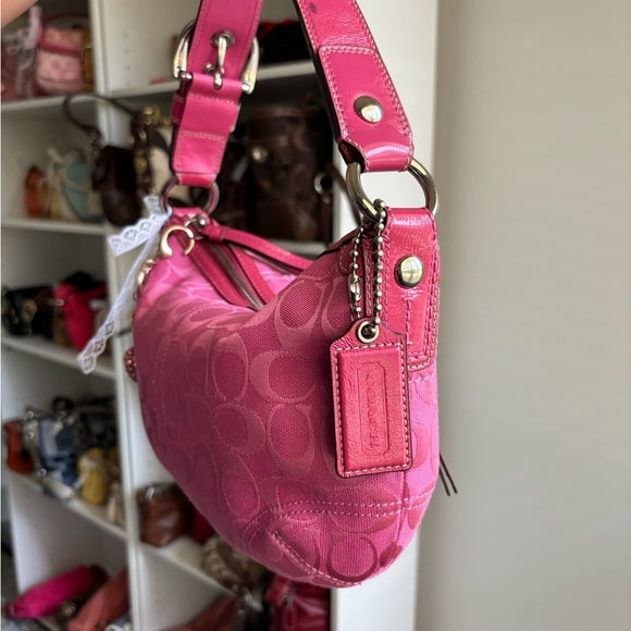 vintage coach soho hobo barbie pink siganture jacquard