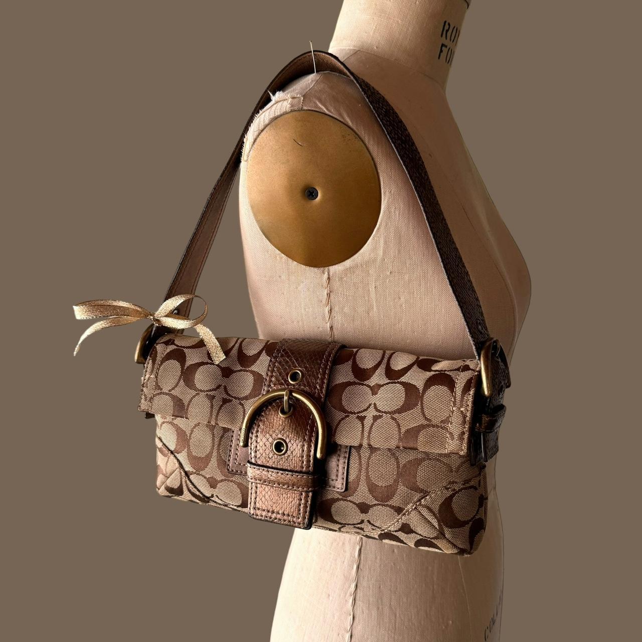 Vintage Y2K Coach Limited Edition Snakeskin soho sufflete baguette!