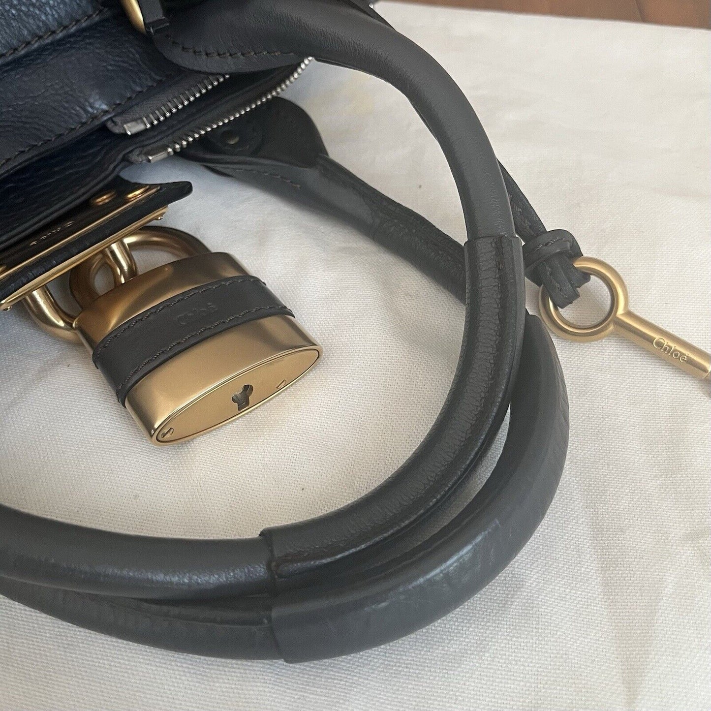 Chloe paddington leather hand bag dark gray leather medium padlock key card f s