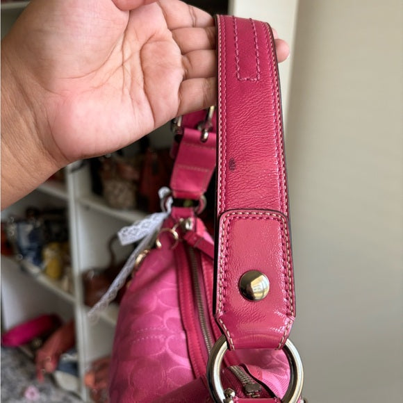 vintage coach soho hobo barbie pink siganture jacquard