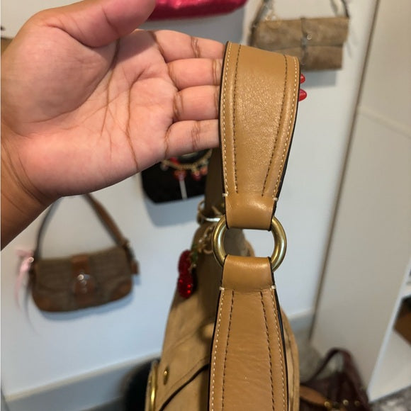 y2k coach soho flap suede shoulder bag 🍒