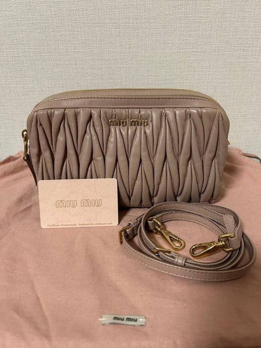MIU MIU Matelass Leather Shoulder Bag Cameo Gift Present 0203b