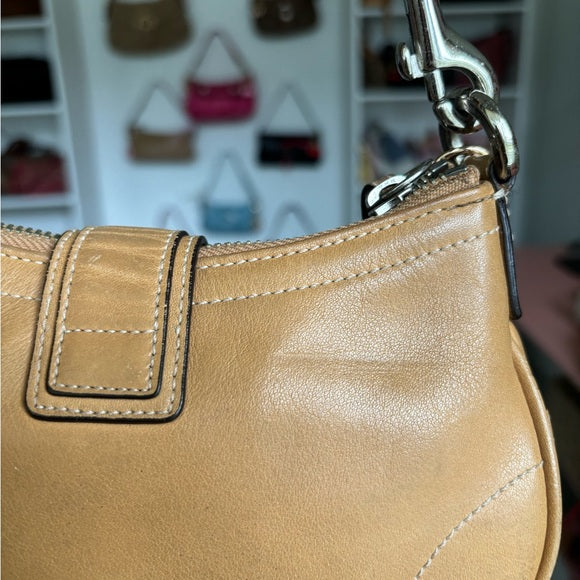y2k coach demi buckle tan leather bag 🍒