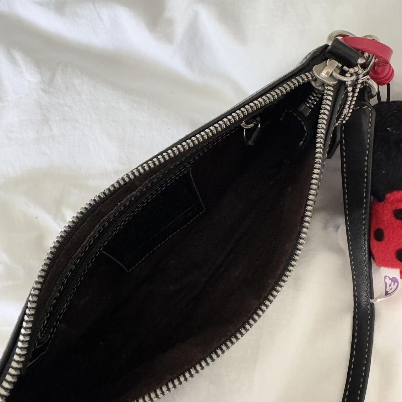 Vintage Y2K Coach Demi baguette in black leather!