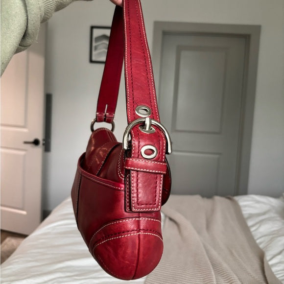 vintage coach soho cherry red 🍒