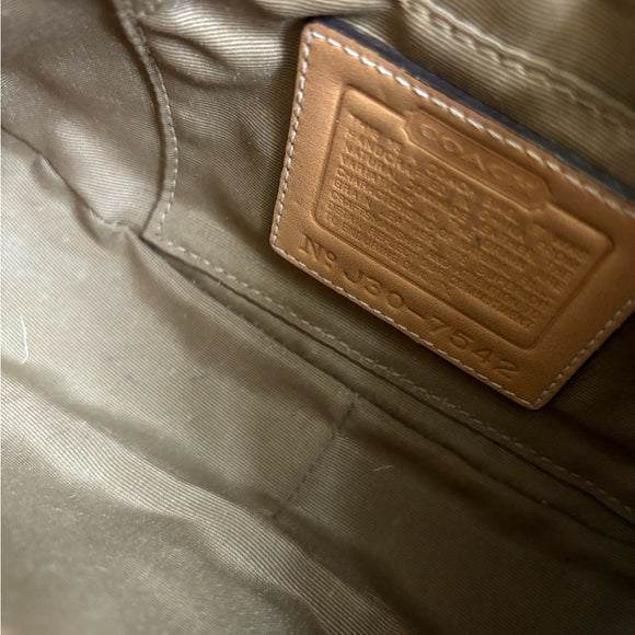 y2k coach demi buckle tan leather bag 🍒