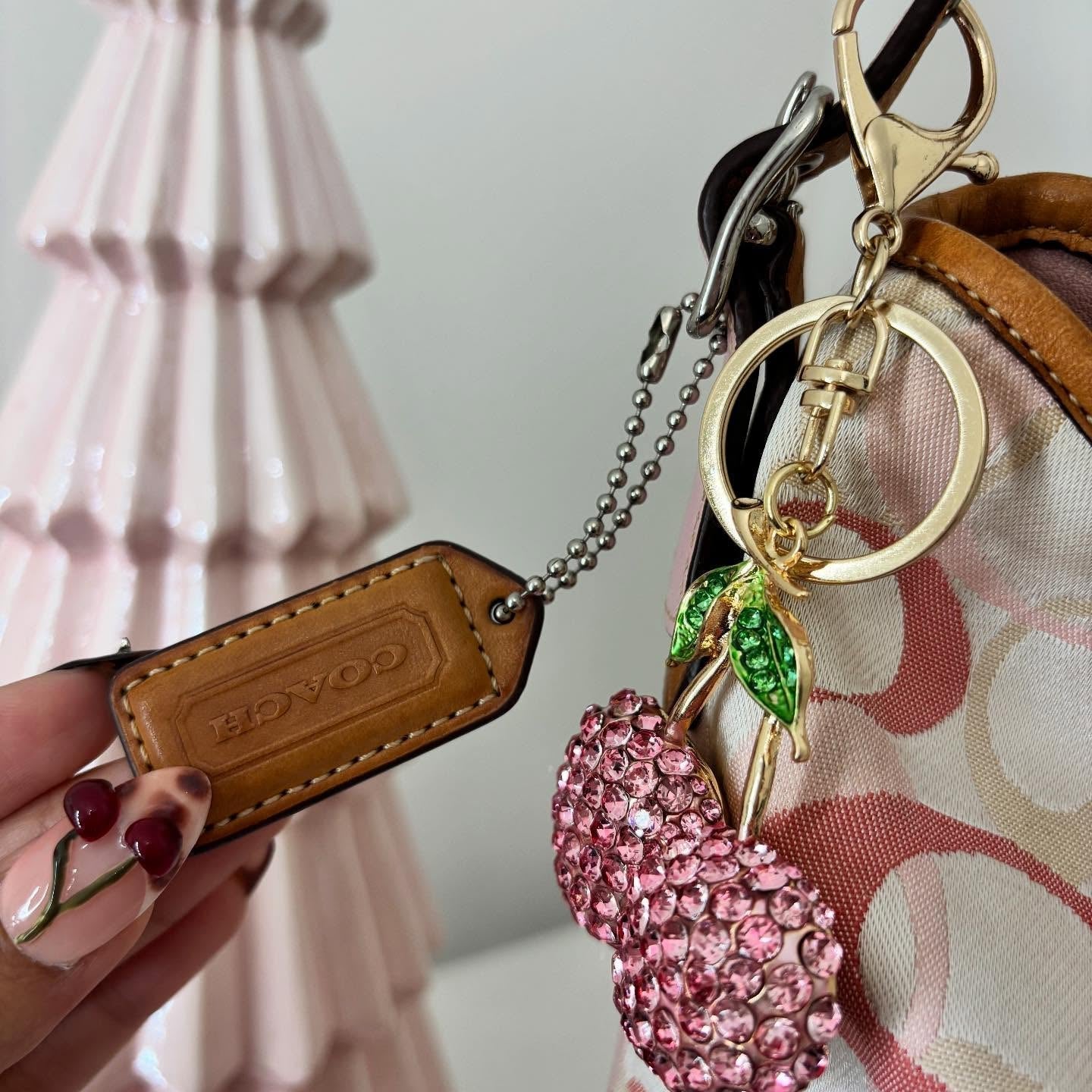 pink coach vintage bag 1