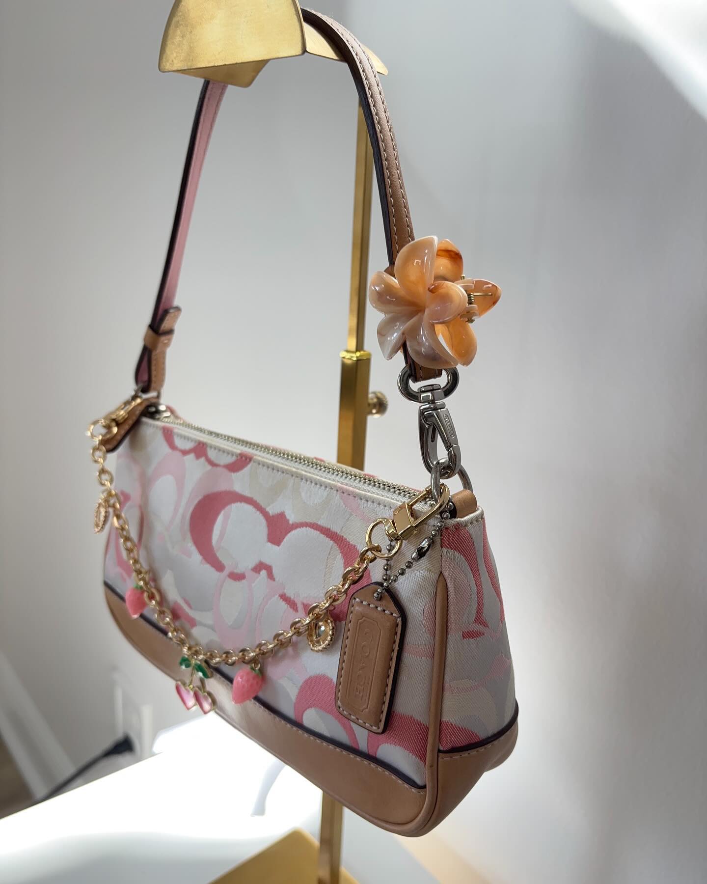 pink coach vintage bag 4
