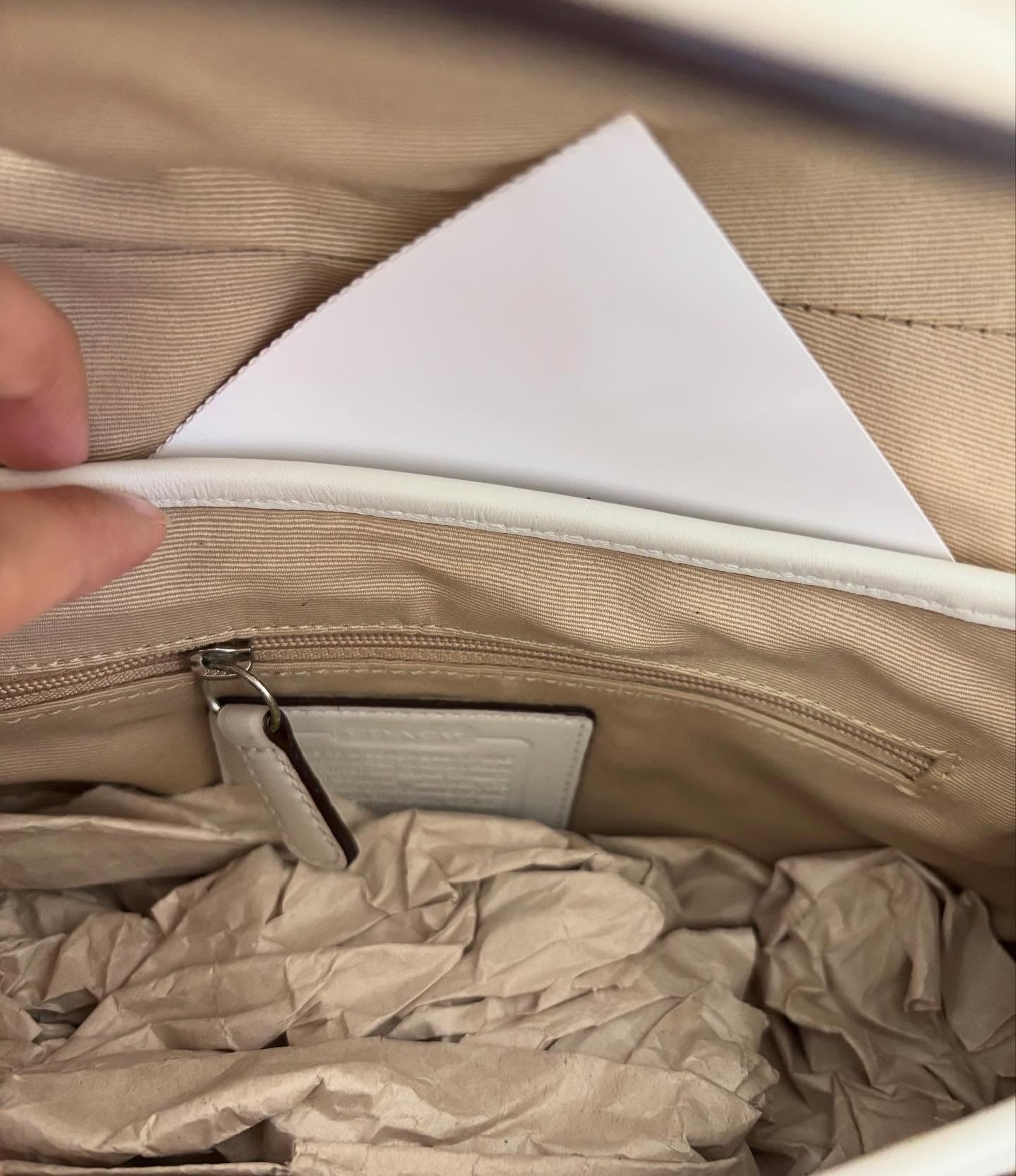 tan coach vintage bag 2