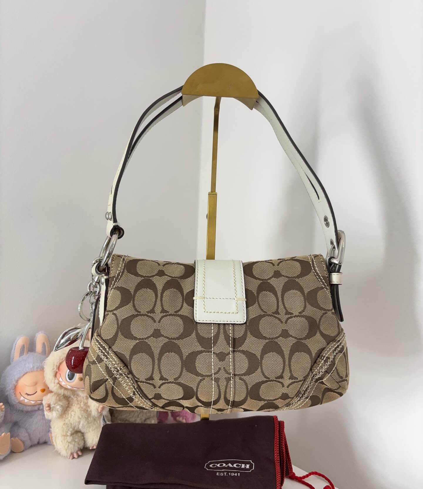 tan coach vintage bag 2